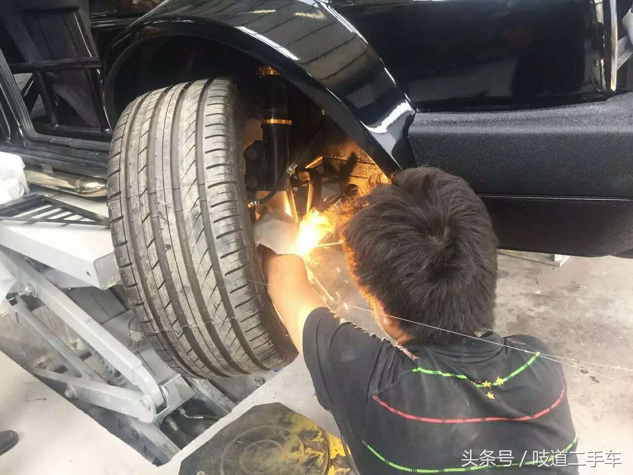 爆改五菱不算啥，氮气加速的捷达来虐他