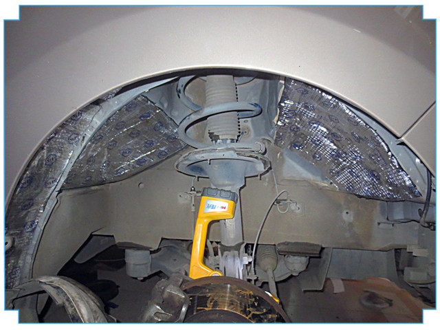 上汽大通g10改音响,大通g10更换喇叭音响