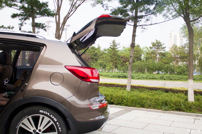 对标本田CR-V颜控选择更实惠的起亚智跑