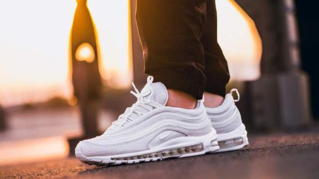 种草力MAX｜17年最hot的N双爆款球鞋，谁才是众望所归的kingofsneaker！