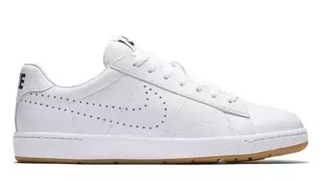 论一双小白鞋有多百搭,看一下最流行的小白鞋