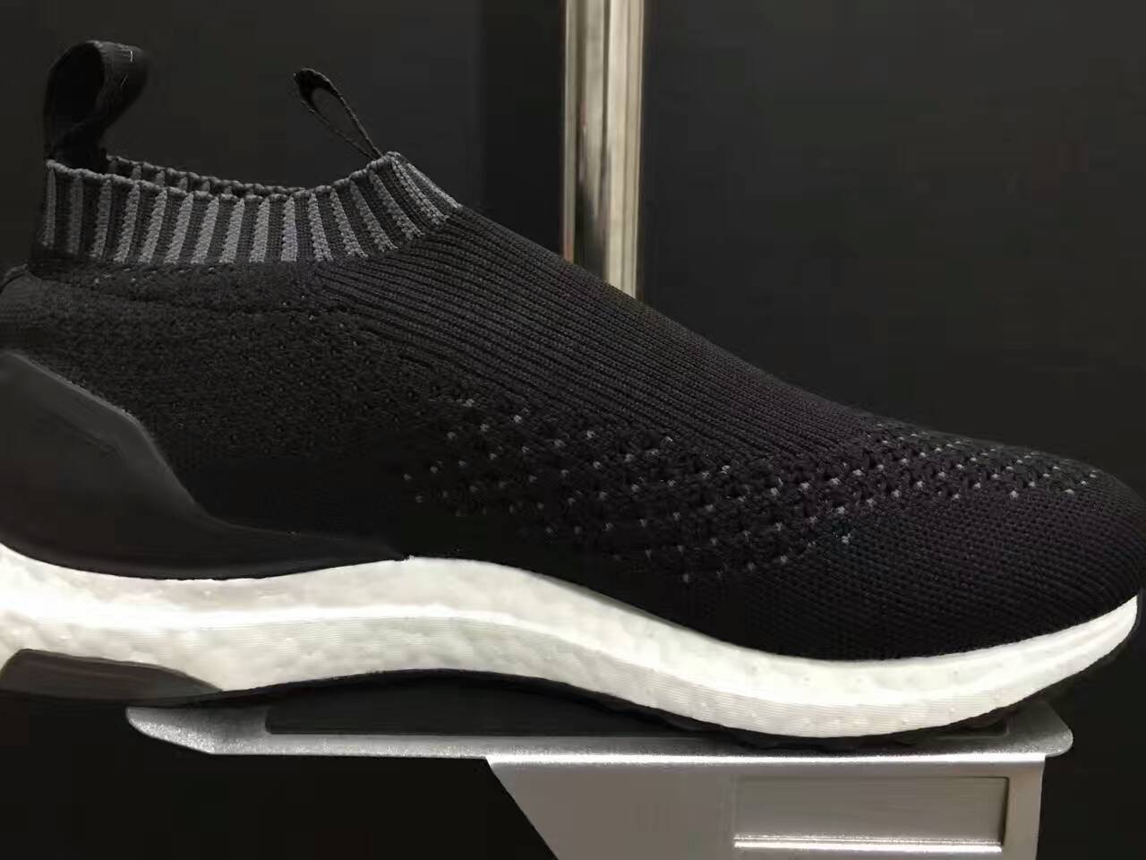 阿迪达斯boost跑鞋贝克汉姆,adidasace16.3足球鞋