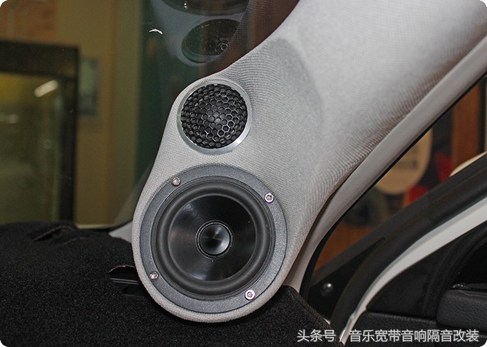 尼桑天籁音响改装,日产天籁音响改装倒模