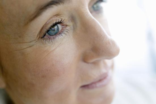 怎么消除男人鱼尾纹,怎样轻松消除鱼尾纹