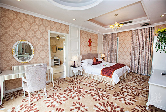 玫瑰庄园——以玫瑰之名温暖你