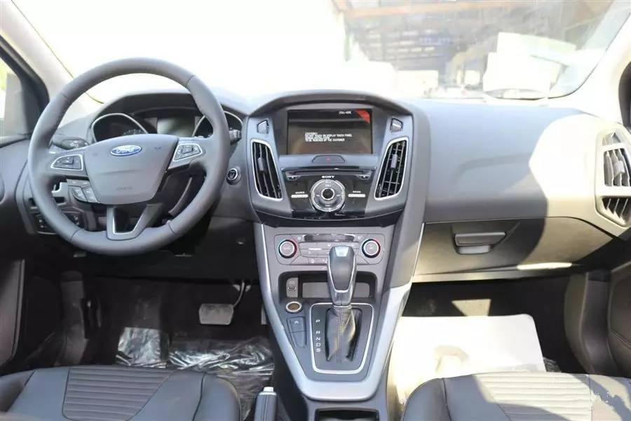 试驾1.5T福克斯,全新福克斯小钢炮