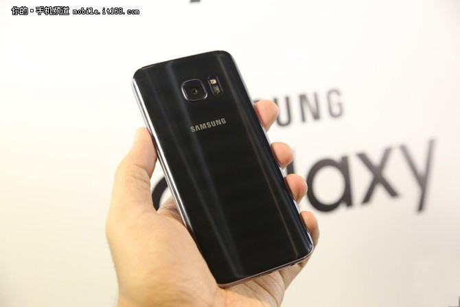 行水哪个最划算？三星S7S7edge版本解析