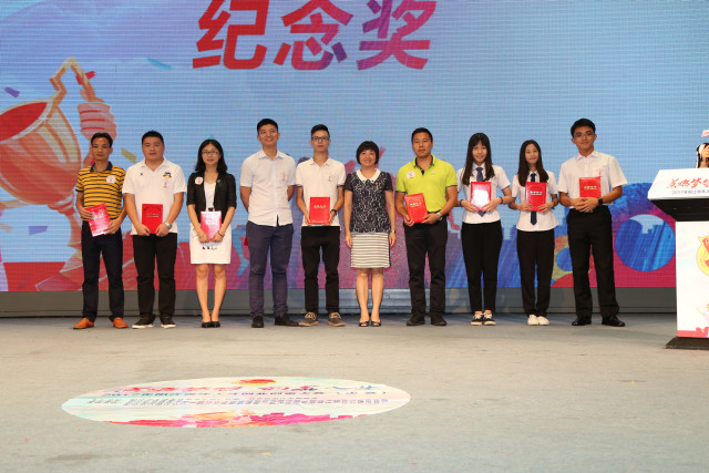 群雄逐鹿谁与争锋,群雄逐鹿谁将笑到最后