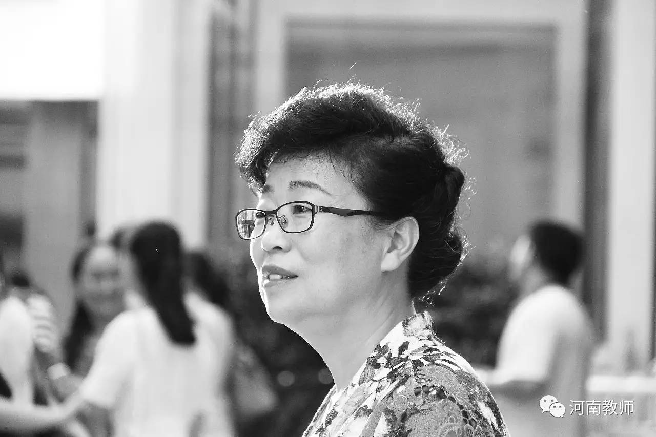 弦断,歌停,曲犹在……她的离去,震惊了整个河南教育界;她的微光,照亮了教育改革的一片天!