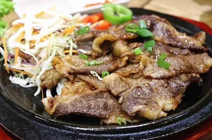 一碗不正经的肥牛饭,下班去哪吃