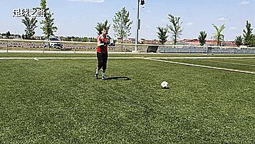 门将跑位技巧图解,门将守点球教学