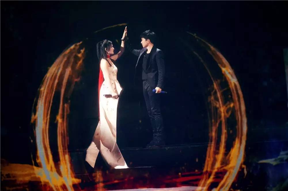 谢娜张杰最新情况,张杰被黑高能版就是爱