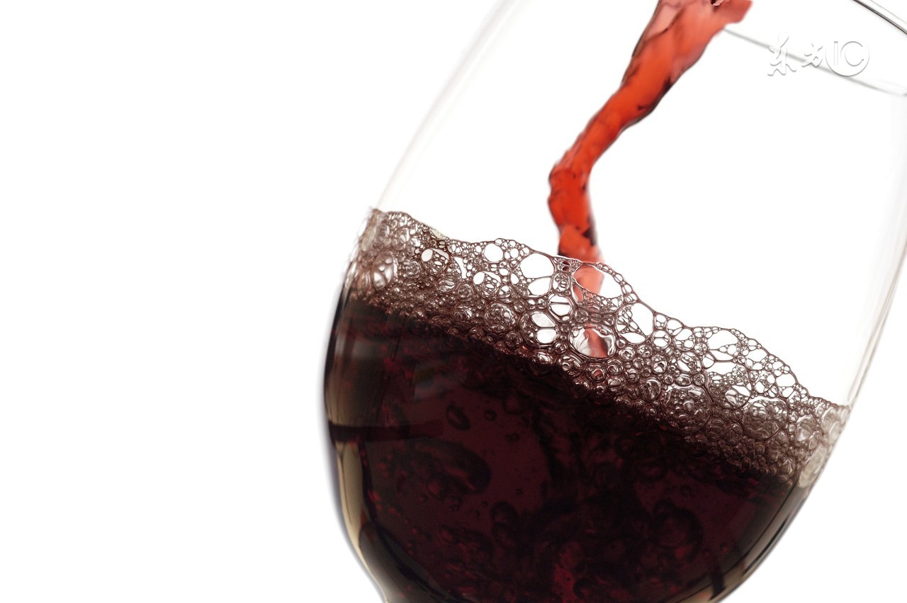 洋葱泡红酒降血压真实吗,朱卫东波尔多