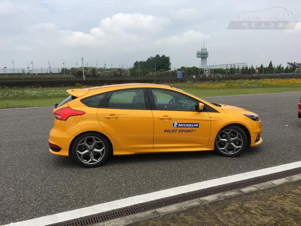 人不能穿新鞋寓意,人不能穿黄色鞋子吗