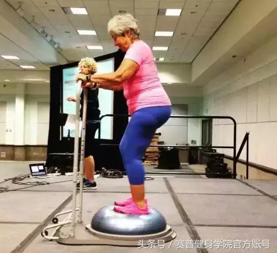 少儿bosu球训练动作,bosu球腰腹训练方法