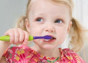 一周宝宝刷牙选什么样的牙刷,一款好的牙刷可以让宝宝爱上刷牙