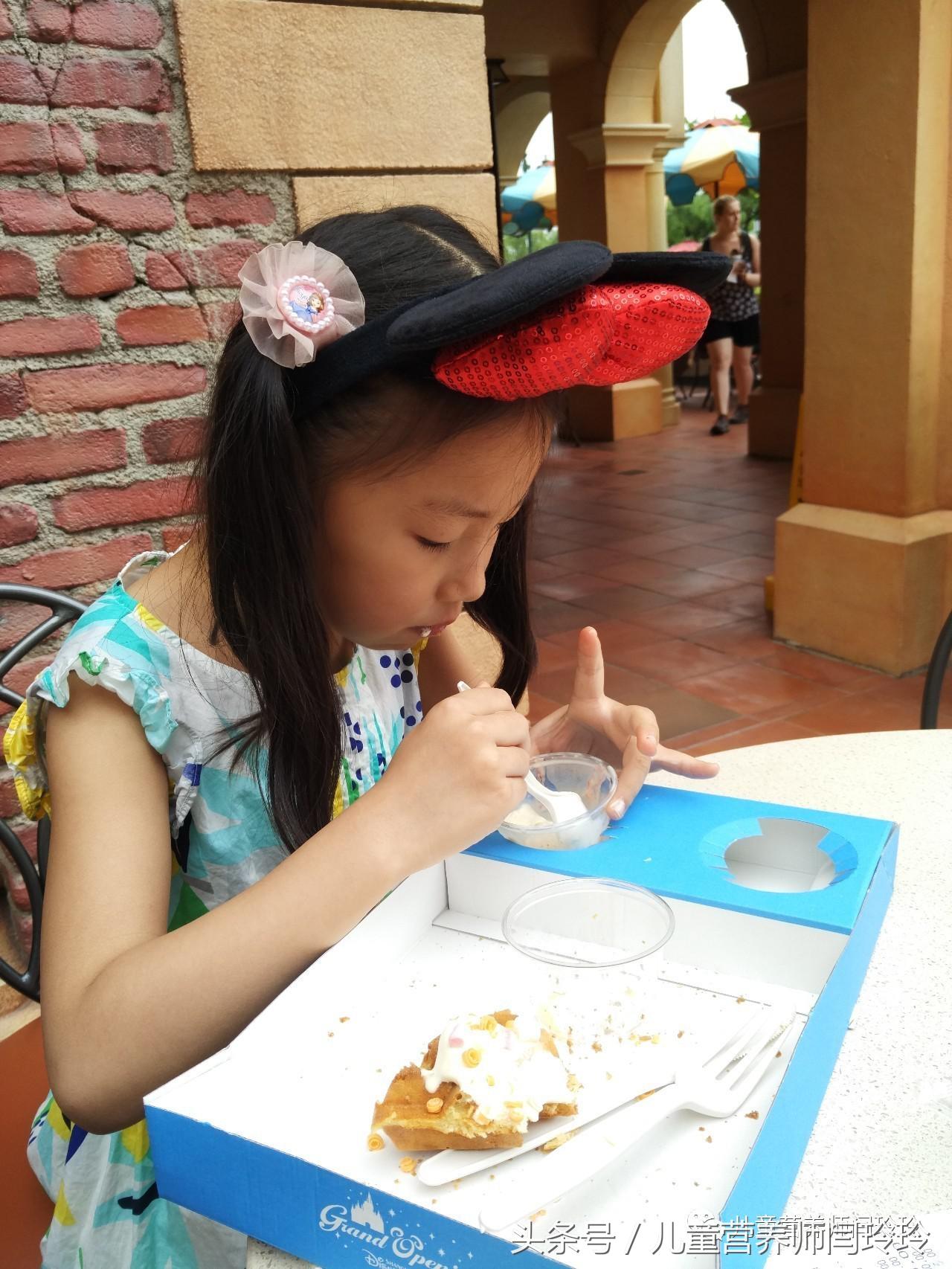 下雨天去迪士尼玩有影响吗,下雨天的迪士尼巡游