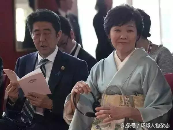 前景不利,后院失火,最近安倍过得很闹心,都是因为这两个女人