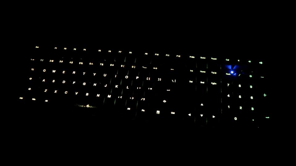 akkoducky联名键盘,akkoducky粉色键盘