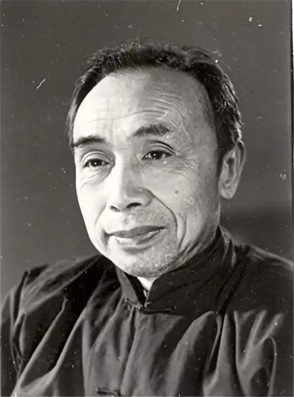 蓝天野一代经典姜子牙,蓝天野姜子牙仙风道骨