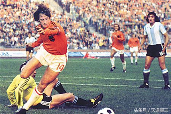 足坛历史射手排行榜,足坛历史上十大射手榜排行