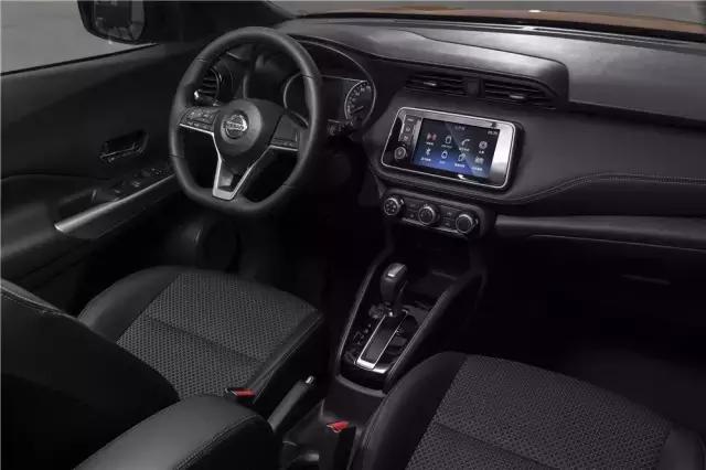 年轻就要“带劲”，全新KICKS劲客上市，售价9.98万-13.48万元