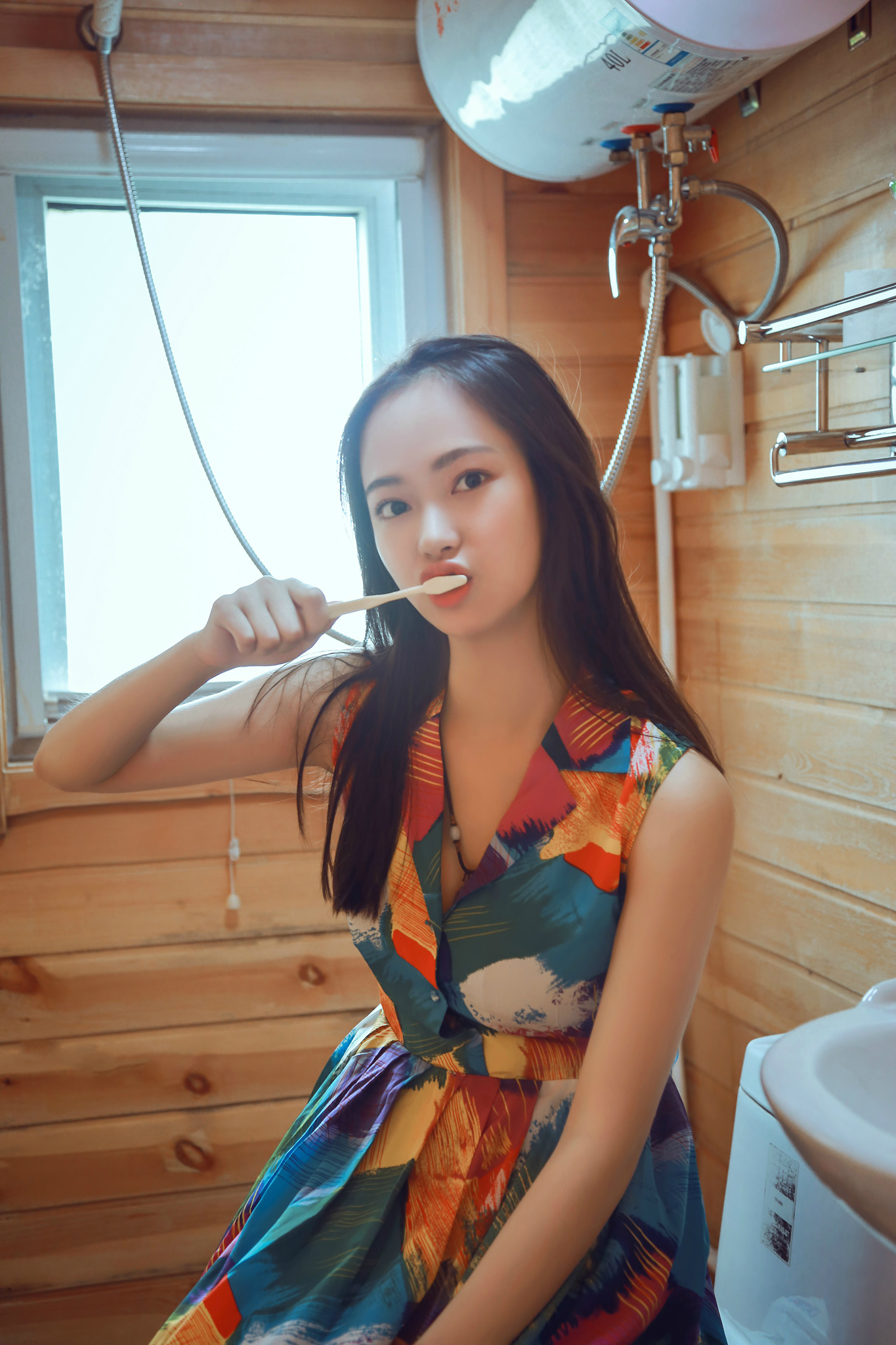 围屋里的小姑娘,木屋里的小姑娘