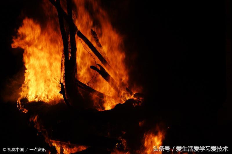 汉族人在云南过火把节,云南火把节是哪个少数民族