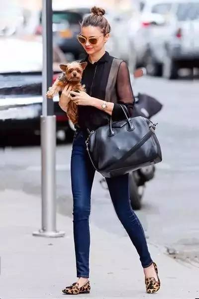 凉鞋绕腿绑带方法,凉鞋如何绑带缠腿