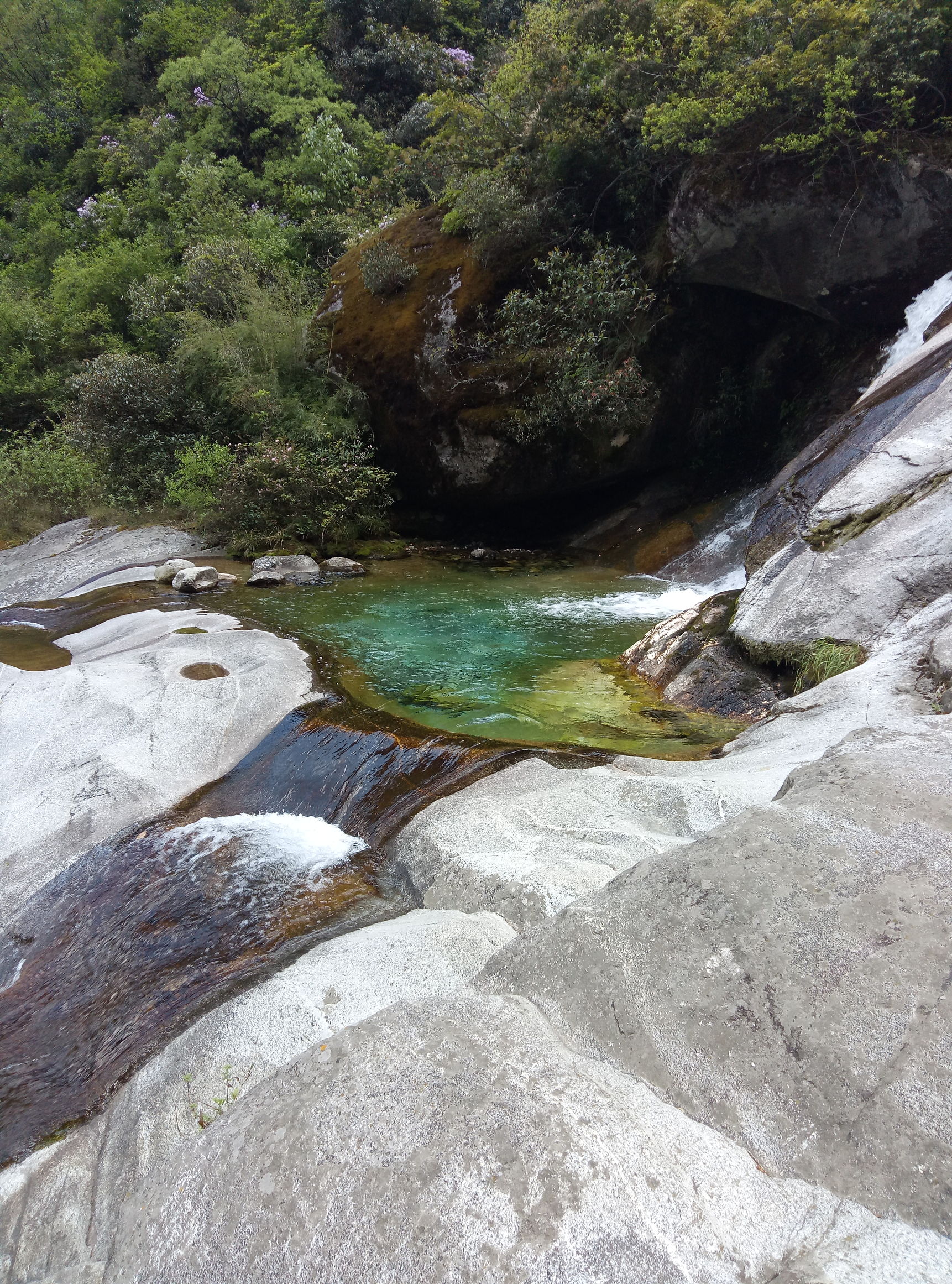 大理苍山的景色介绍,大理苍山上面的景色
