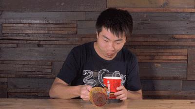 我把整个超市扔进了冷冻室，没想到还挺好吃