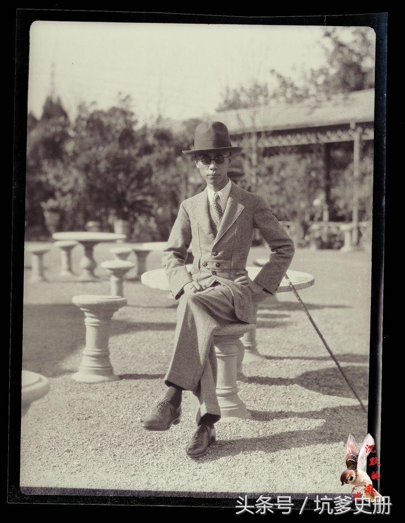 溥仪小时候在宫里的生活,溥仪的前半生满纸荒唐