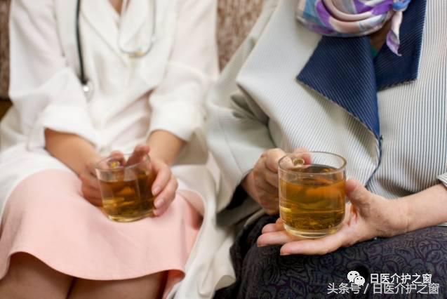 怎么判断老人的健康状况,如何提升老人居住舒适度