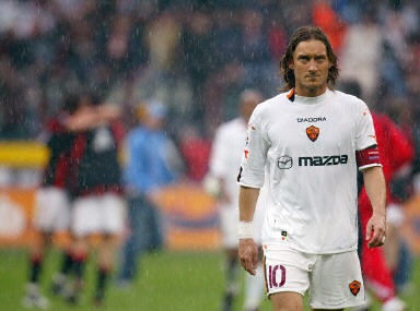 ac米兰托蒂,罗马王子托蒂吊射国际米兰