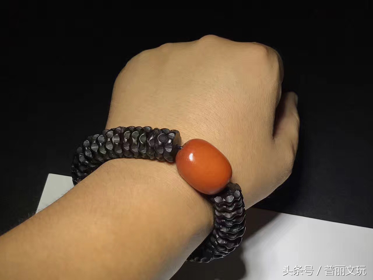 鹿晗戴的手串,鹿晗露营戴的手串