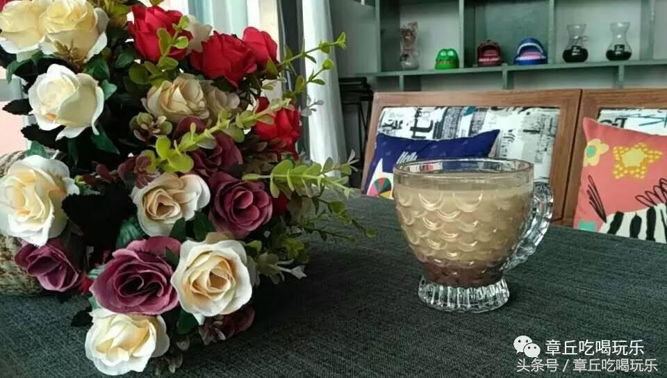 章丘高温天的终极必杀技！这家高颜值咖啡馆要被挤爆了！甩给你1块的果汁票子要不要！