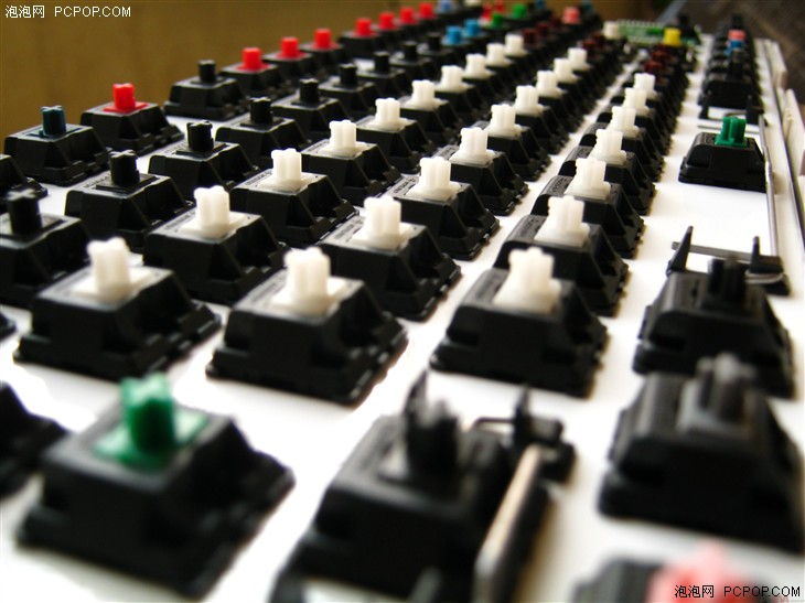 手机闪屏、WiFi信号弱咋办?笔记本、机械键盘咋选?