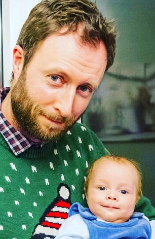 怀胎4月羊水破了怎么办,怀胎十月孕妇羊水破了