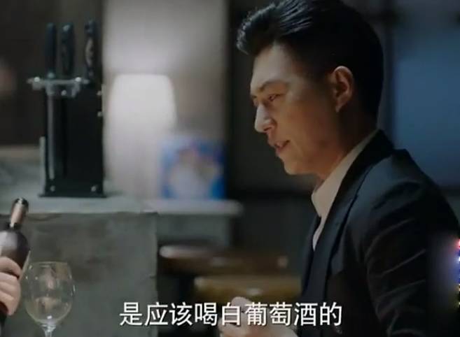 贺涵我的前半生穿了多少套衣服,我的前半生贺涵是什么样子的人