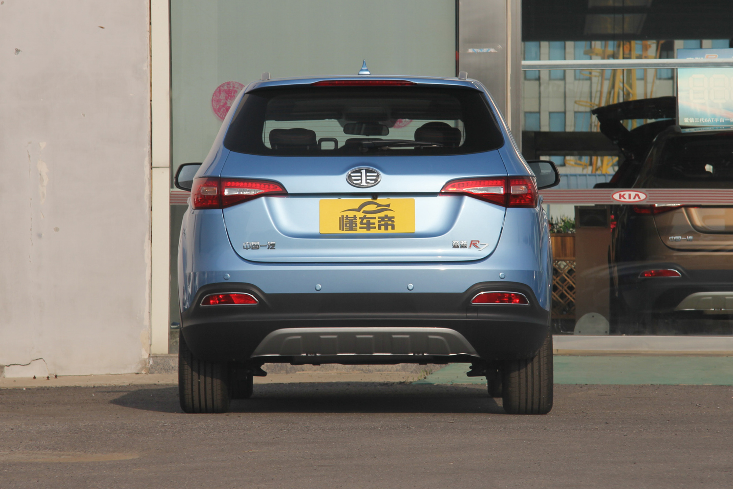 森雅r7的测评,一汽森雅r7怎么样到底好不好