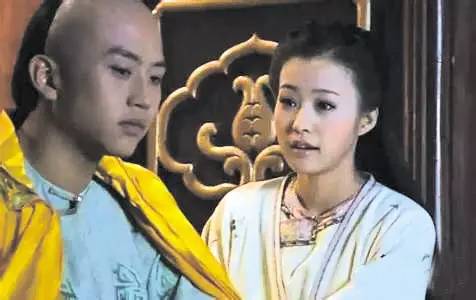 甄嬛传中的还珠老佛爷,还珠格格里的老佛爷是甄嬛吗视频