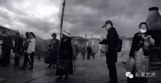 袁武：大昭寺的清晨，画卷中的朝圣