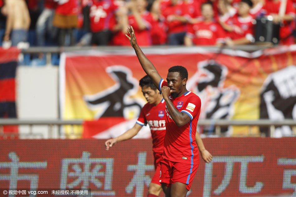 他一人将恒大羞辱，30万干6000万的事，请叫他重庆博尔特