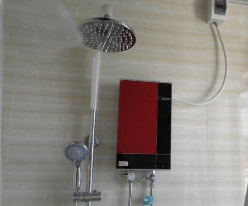 堡斯莱即热式热水器,即热热水器品牌排行