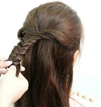 超有个性的几款韩式编发简单易学,半披直发编发教程