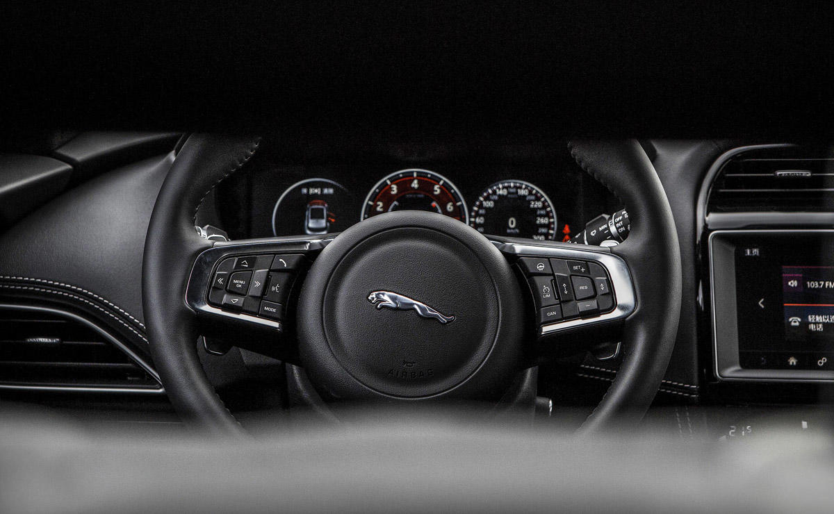 豹力英伦绅士试驾新款捷豹f-pace,试驾2.0t捷豹f-pace