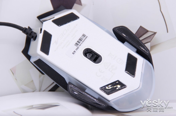 幻彩RGB全面升级雷柏V302电竞游戏鼠标评测