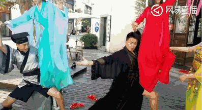 竟然疯玩成这样……还讲不讲规矩！