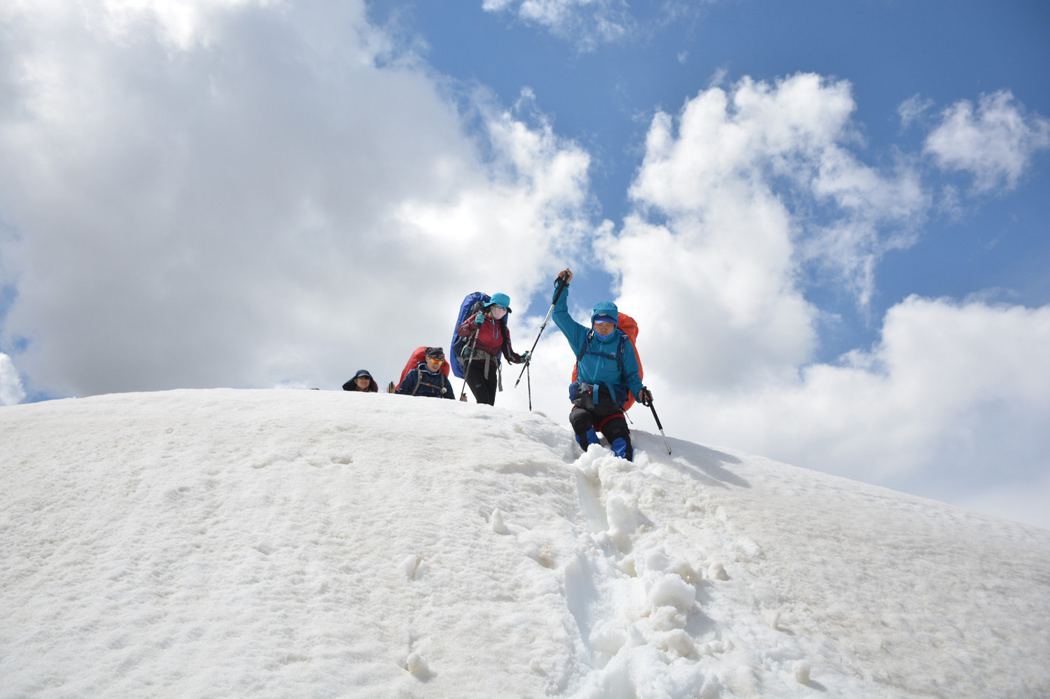 行者无疆-6月乌孙，漂洋过海为圣湖，翻山越岭因初心