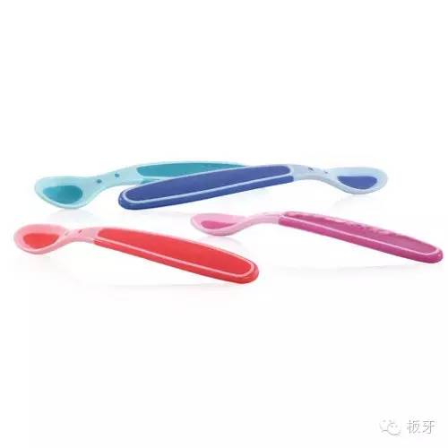 初学吃饭如何选勺子,教你正确挑选勺子